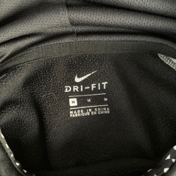 Black Nike hoodie - Picture 2 of 2